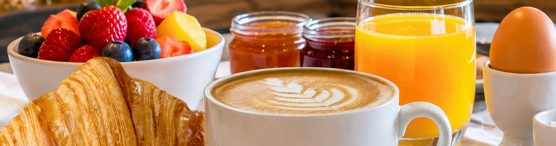 La recensione dell’hotel inizia dalla colazione