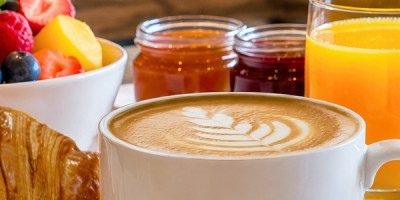 La recensione dell’hotel inizia dalla colazione