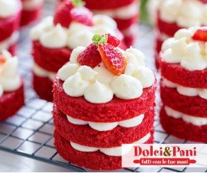 Preparato per torta Red Velvet rossa con crema bianca