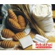 Pane Antico fatto in casa con grano duro, avena e orzo in forma a bruco Pane Antico fatto in casa con grano duro, avena e orzo in forma a bruco