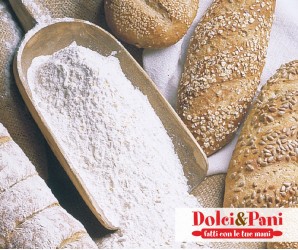 Pane rustico fatto in casa con semi di girasole, sesamo e farine integrali