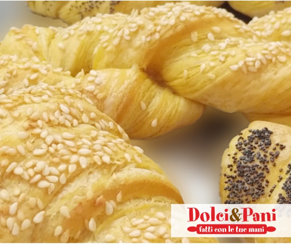 Croissant salati vegani con mix VEGANBEL SNACK Croissant salati vegani con mix VEGANBEL SNACK